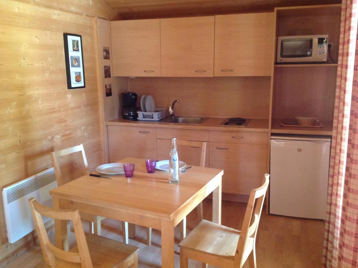 Camping Le Pont D'Allagnon Lempdes sur Allagnon Exterior foto