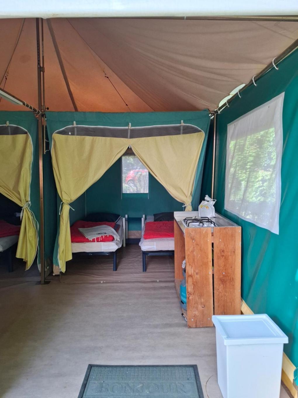 Camping Le Pont D'Allagnon Lempdes sur Allagnon Exterior foto